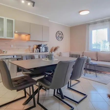 Apartament Ivy *